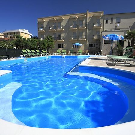 Hotel Vannini Rimini Ngoại thất bức ảnh