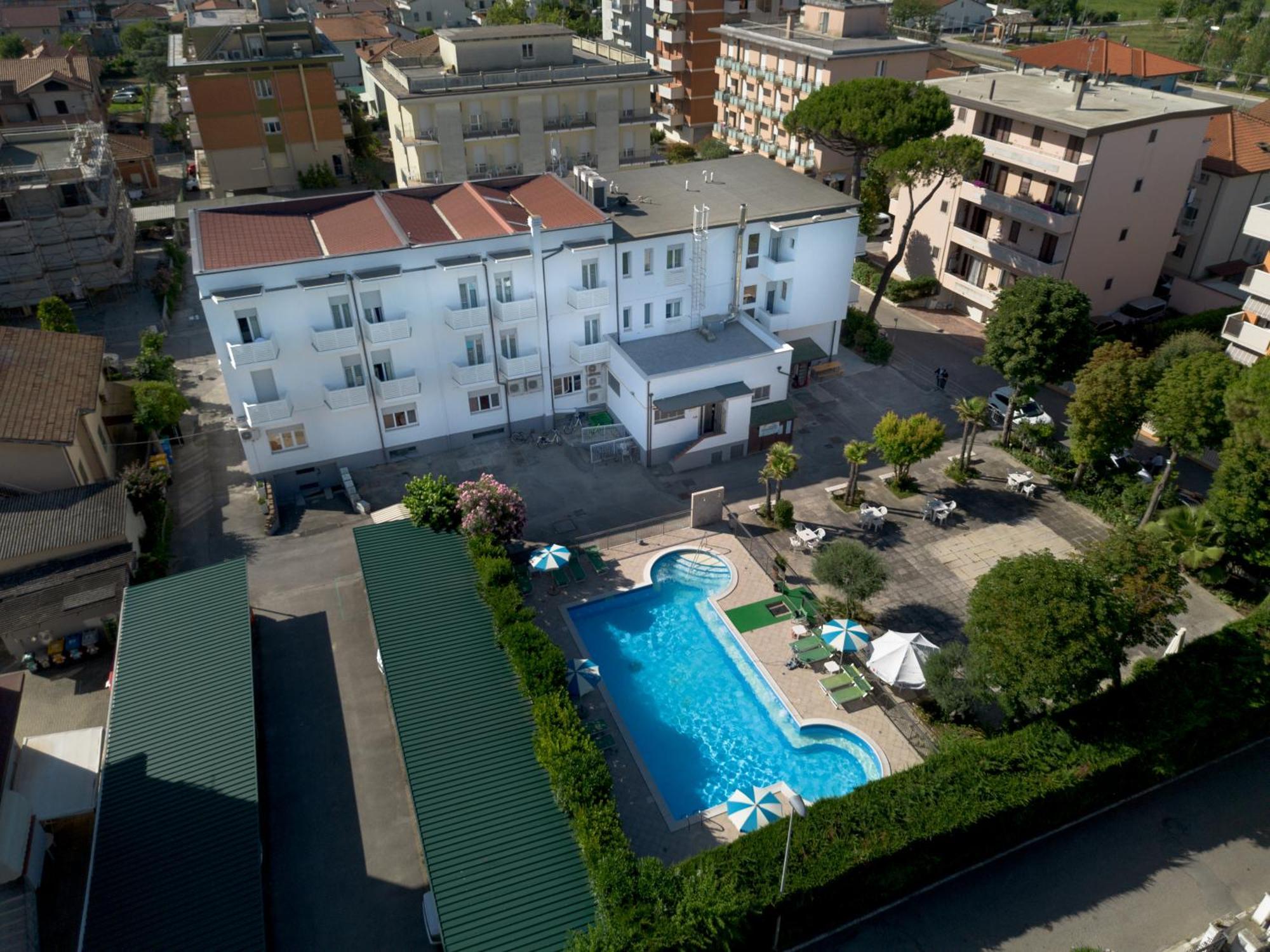 Hotel Vannini Rimini Ngoại thất bức ảnh