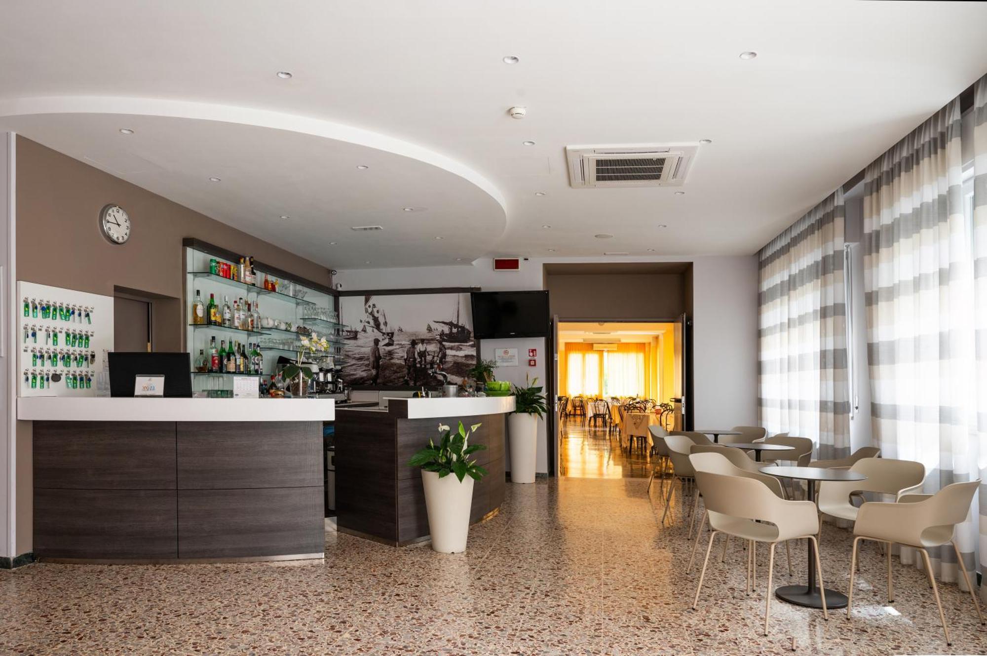 Hotel Vannini Rimini Ngoại thất bức ảnh