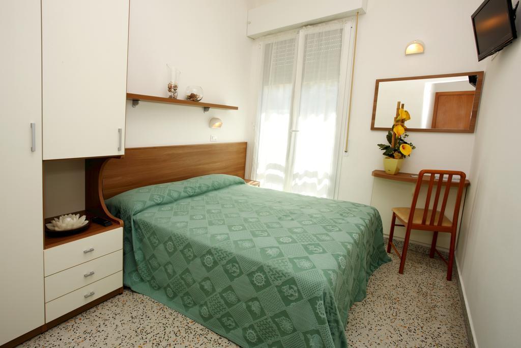 Hotel Vannini Rimini Phòng bức ảnh